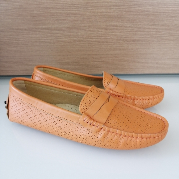 Like New Tod's Gommino Perforated Leather Driving Loafers Orange 36 - Picture 4 of 15